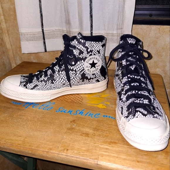 Converse Chuck Taylor Digital Daze Python Print High-Top Sneakers In A Size 8.5. - Picture 1 of 9